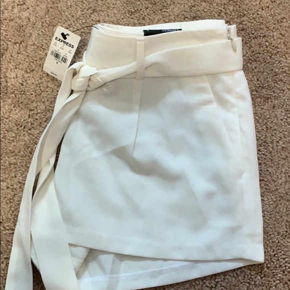 Shorts - Picture 3 of 5